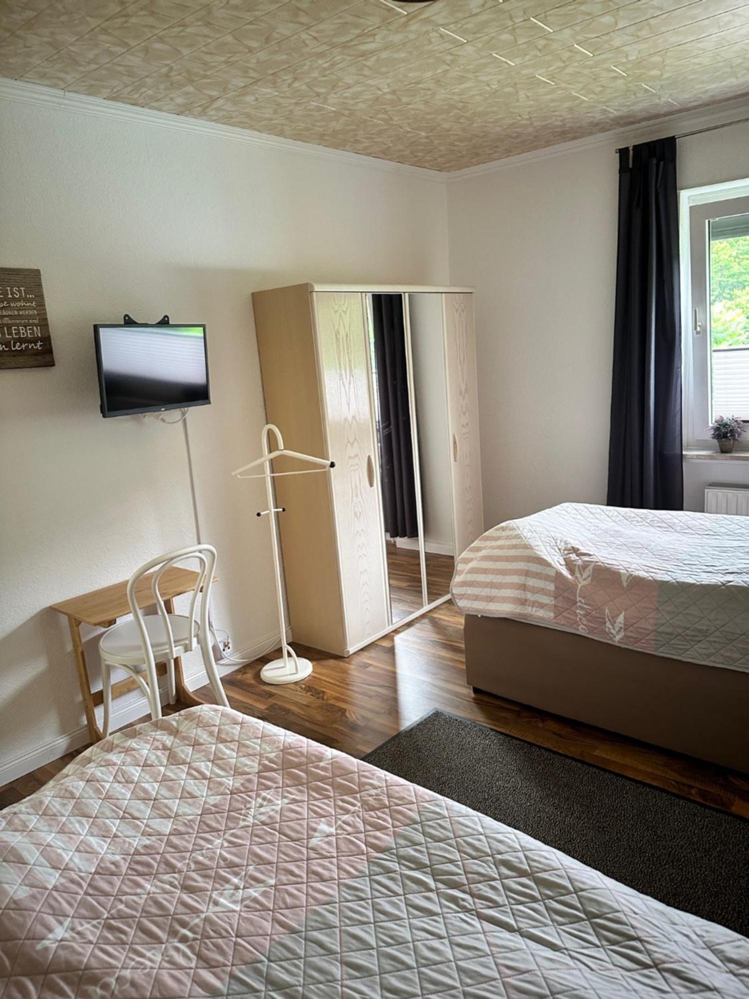 Ferienhaus Naehe Bad-Gandersheim Mit 5 Schlafzimmer Winzenburg Eksteriør bilde